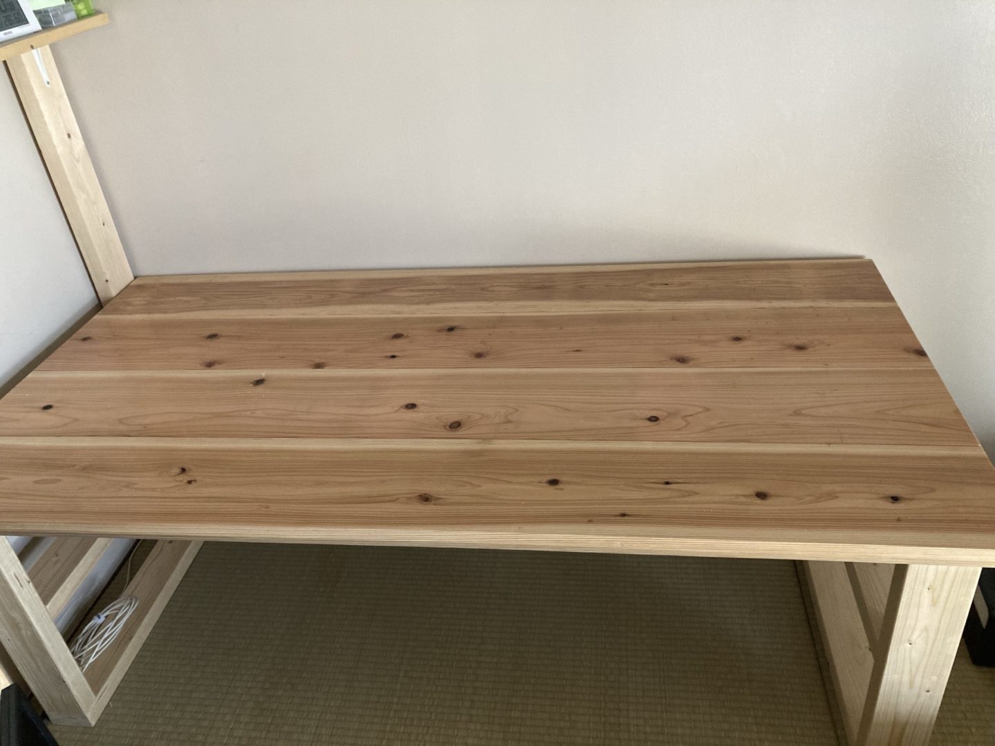 DIYパソコンデスク完成写真